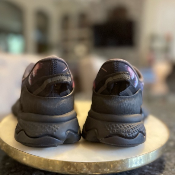 NWT Adidas Ozweego Ozwg Galaxy Black NASA Dupont Kevlar Men's GZ8405 - Picture 3 of 6